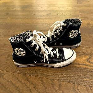 Converse high tops, black with print accent, Women’s size 5
